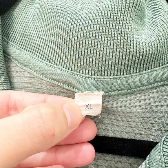LULULEMON | Green Polo Shirt Size XL - Picture 7 of 7